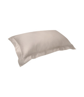 Pillowcase_pierreHenry-Moon-Yves-Delorme-Ekskljuzivnoe-Brendovoe-Dorogoe-satinovoe-navolocka-pododejalnik-Ekskluzivais-tekstils-Smalka-Zimolu-satina-segasparvalki-spilvendranas